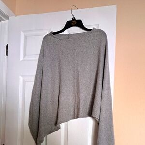 Cashmere Asymetric Poncho Toper